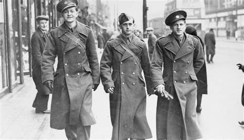 burberry ww1|The History of the Trench Coat .